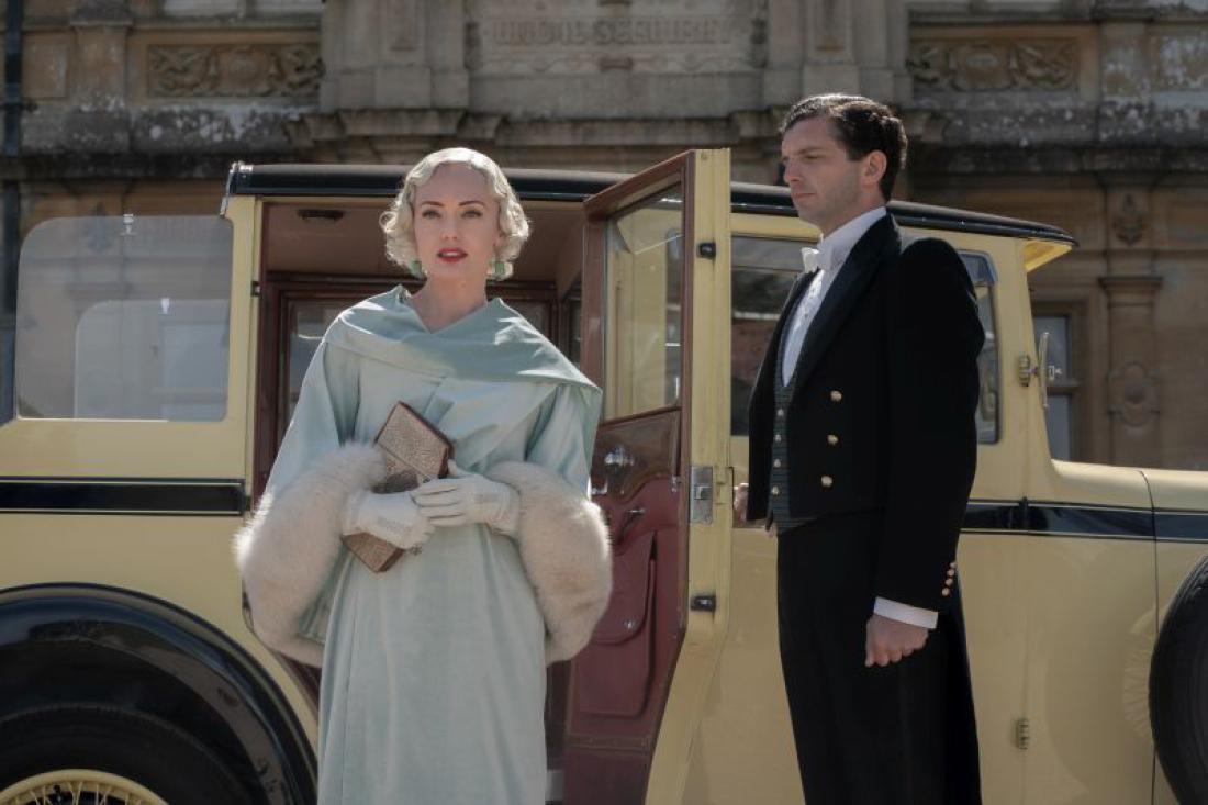 KAURA HADDOCK (Myrna Dalgleish) in MICHAEL FOX (Andy)_Downton Abbey Nova doba.jpg